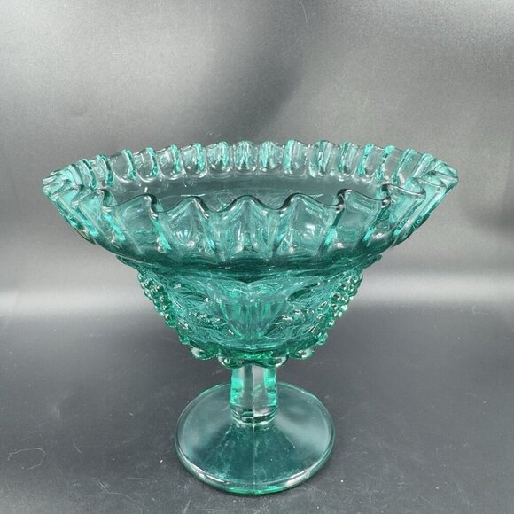Westmoreland Laurel Green Paneled Grape Pedestal Compote Bowl Dish Wavy Edges - Picture 13 of 14